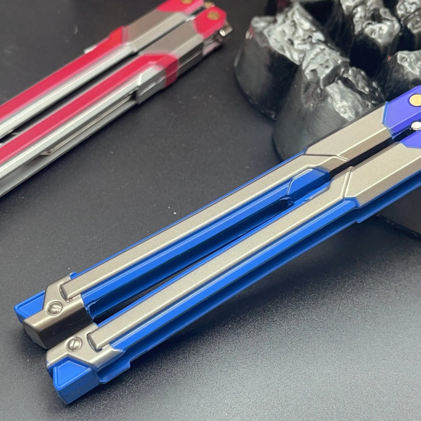 Butterfly Knife 20cm RGX Valorant - Zinc Alloy Collectible